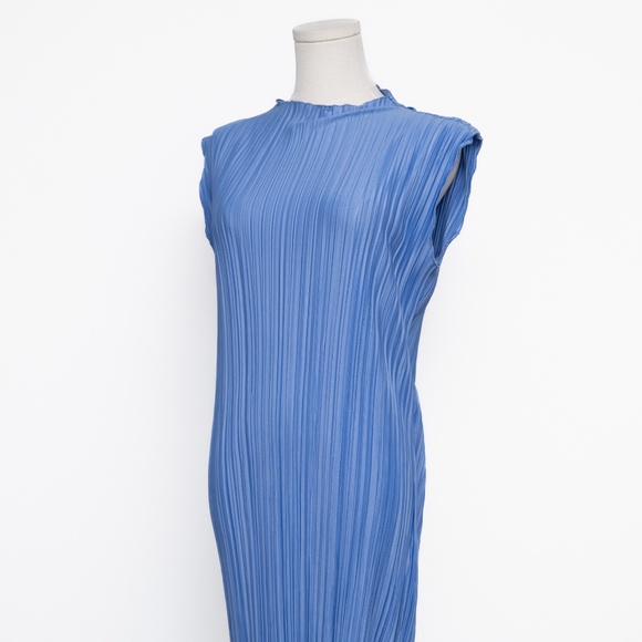 Rails - Wakely Striped‎ Sleeveless Pleated Midi Dress - Picture 9 of 10